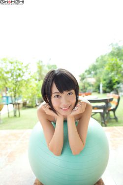 梦莹和翁屋顶欢爱h