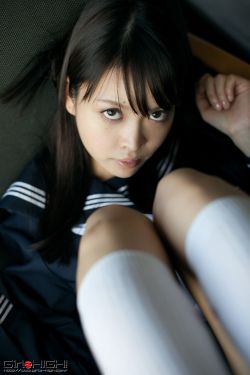 岳你的白色丝袜夹得好紧好爽