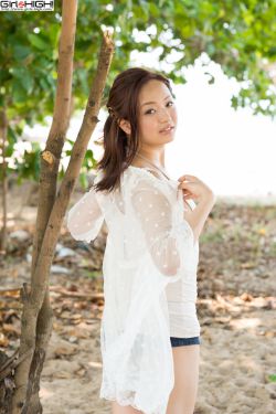 翘臀美眉