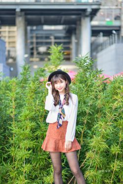 柔力球罗圈圈腿