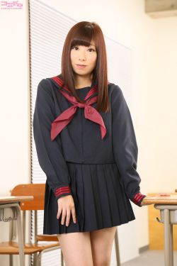 《男生女生一起差差打扑克》